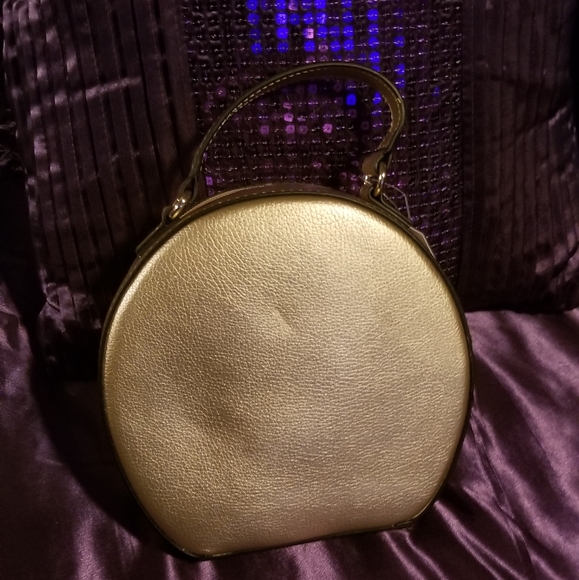 APT 9 ROUND CROSSBODY - Picture 2 of 4